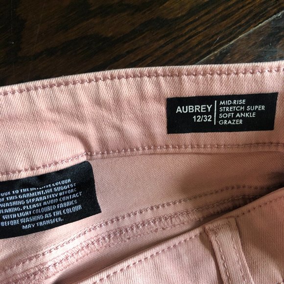 BLUSH COLORED NWT BUFFALO BITTON JEANS - Picture 5 of 5
